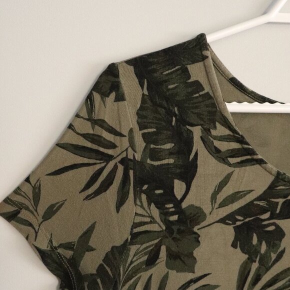 Old Navy Women's MP Green Floral T-Shirt Crew Short Sleeve Stretch Midi Dress - Picture 3 of 9